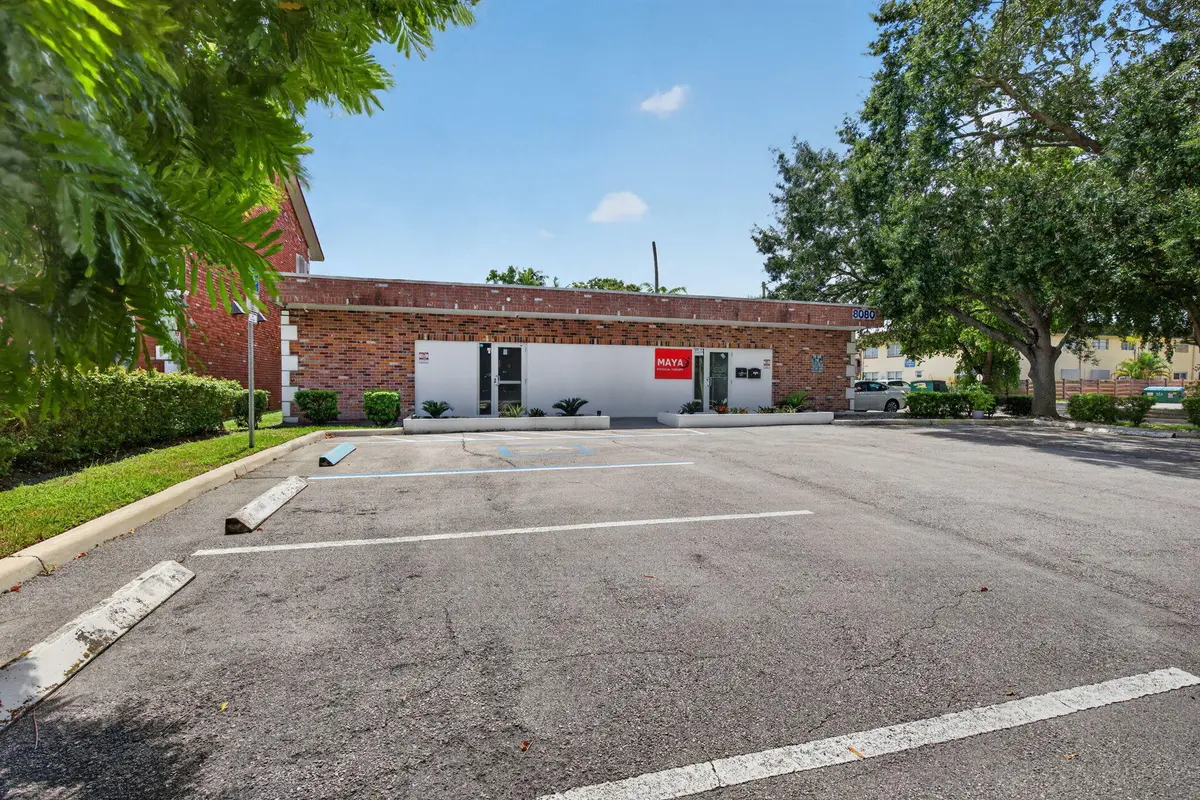 Welcoming Standalone Building at 8080 PASADENA Boulevard Suite A, Pembroke Pines