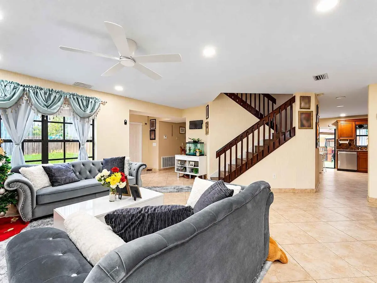 1431 SW 87TH Way, 4 at 1431 SW 87TH Way, Pembroke Pines