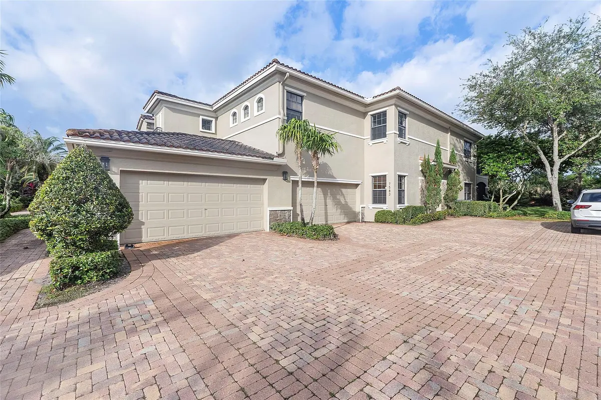 Photo 4 at 7583 Old Thyme Court 3C, Parkland