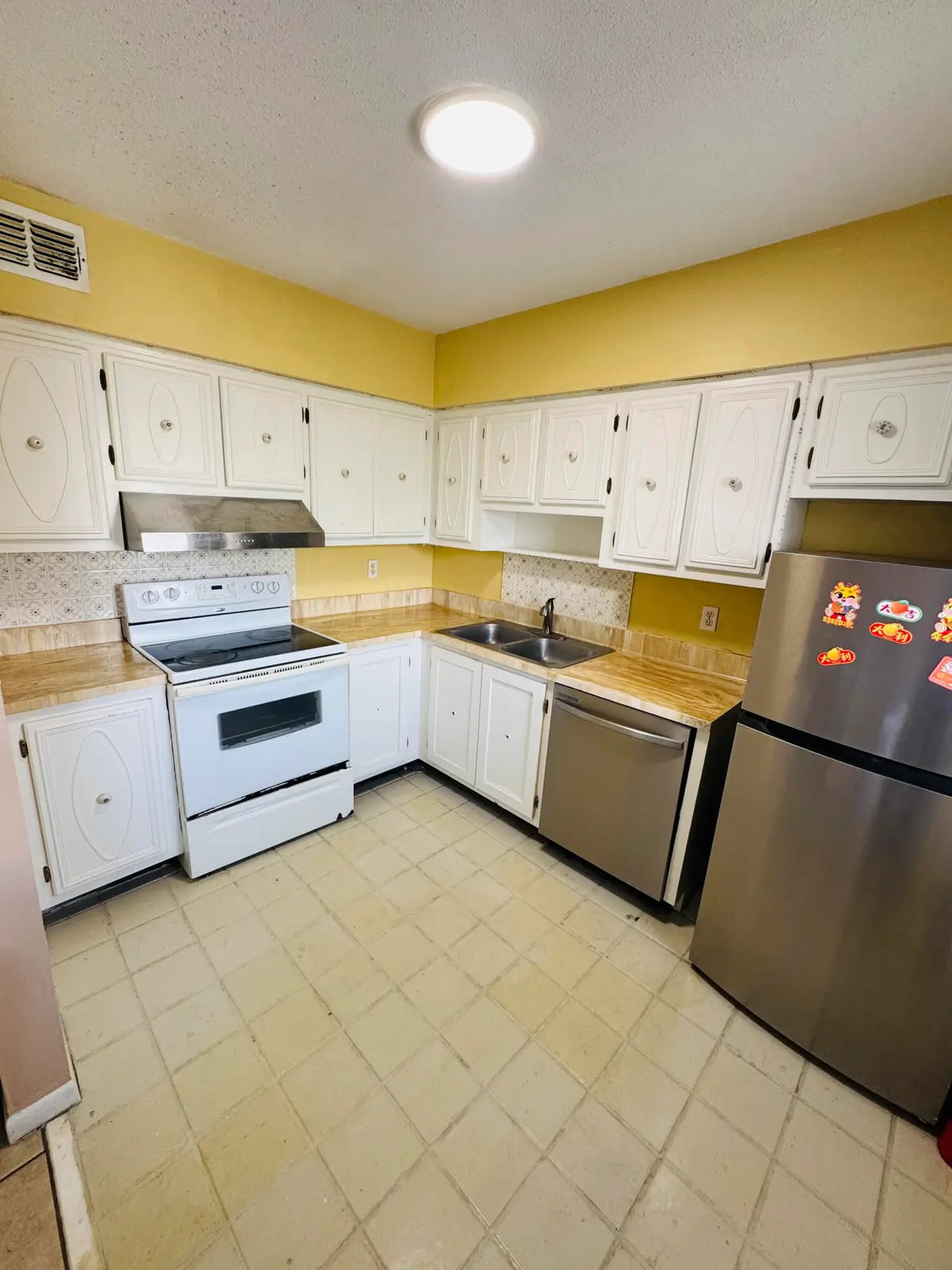 Kitchen 1 at 260 NW 19TH Street 0250, Boca Raton