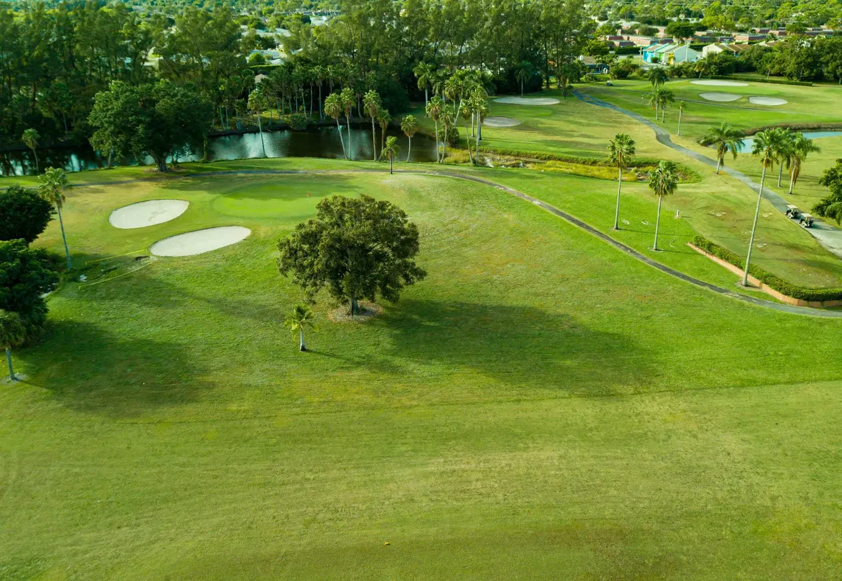 GOLF VIEWS at 3755 VIA POINCIANA 402, Lake Worth