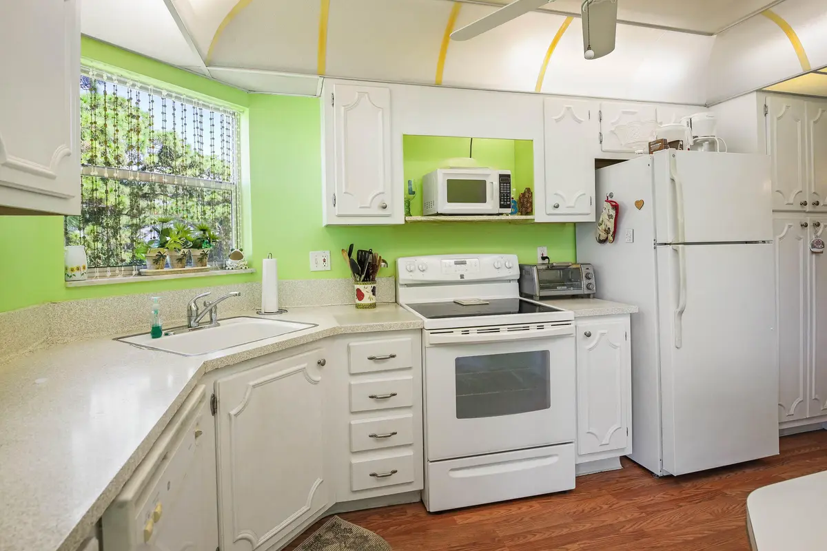 KITCHEN at 3755 VIA POINCIANA 402, Lake Worth