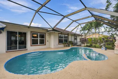 1402 The 12th Fairway, Wellington – Single Family Residence for rent