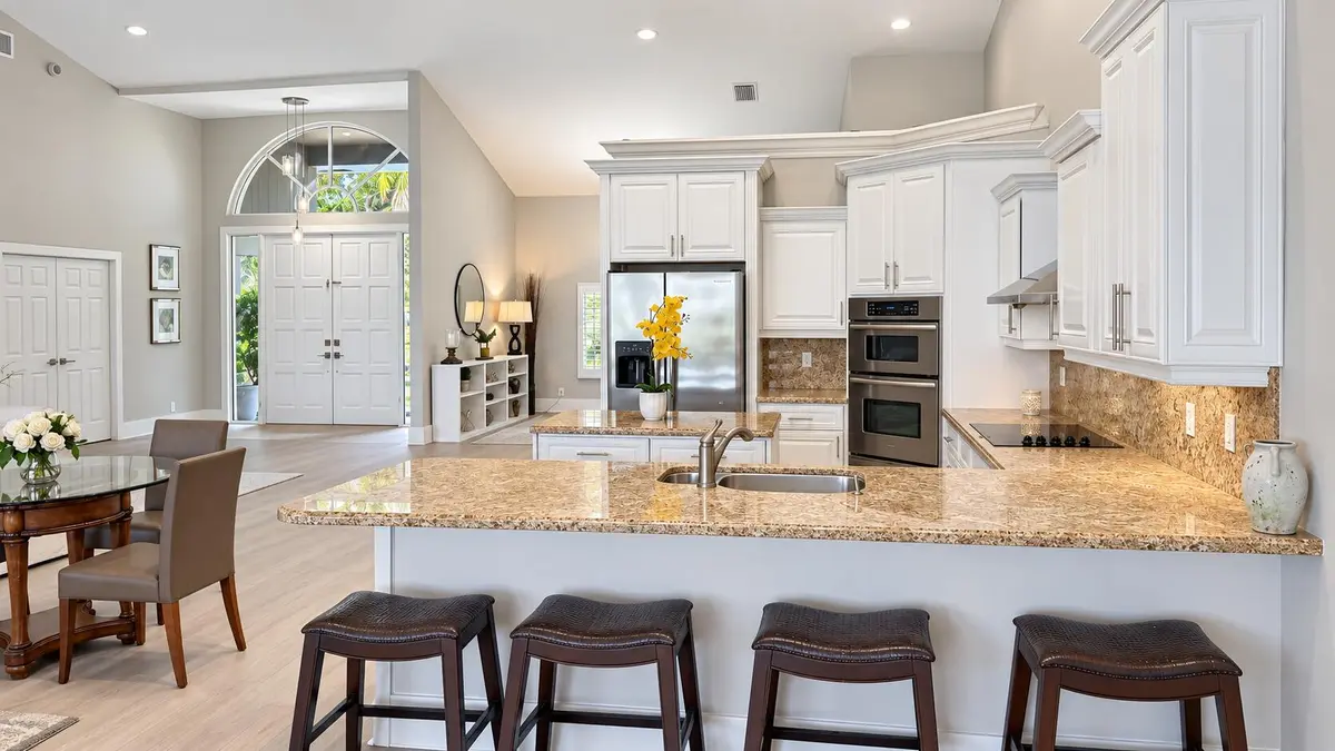 kitchen 2 at 139 BROOKHAVEN Court, Palm Beach Gardens