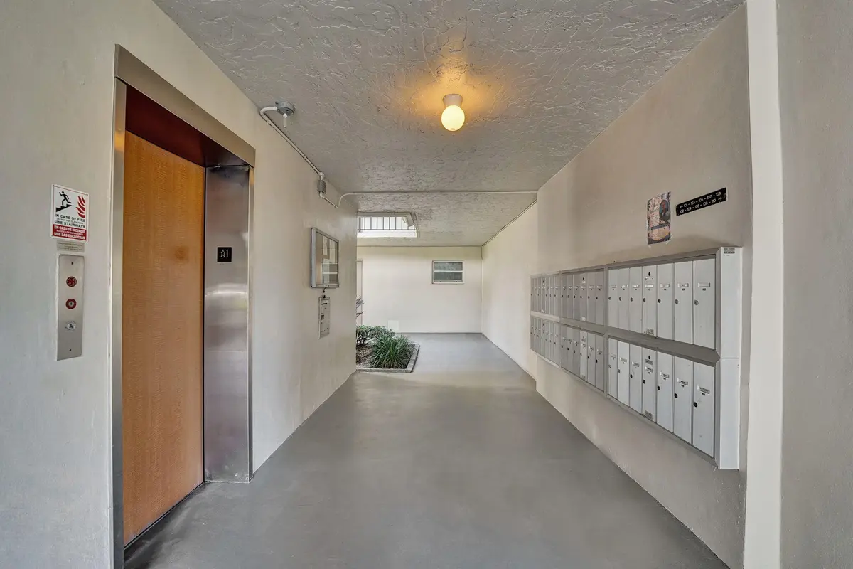5-web-or-mls-DSC02937 at 9460 Poinciana Place 203, Davie