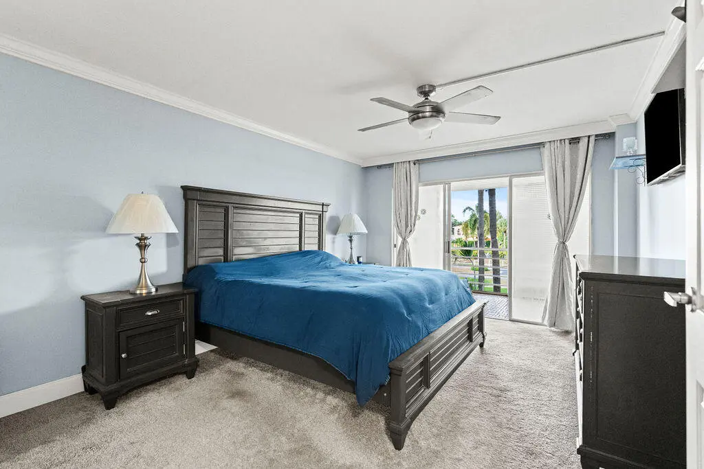 DSC04820 at 3590 Via Poinciana 216, Lake Worth