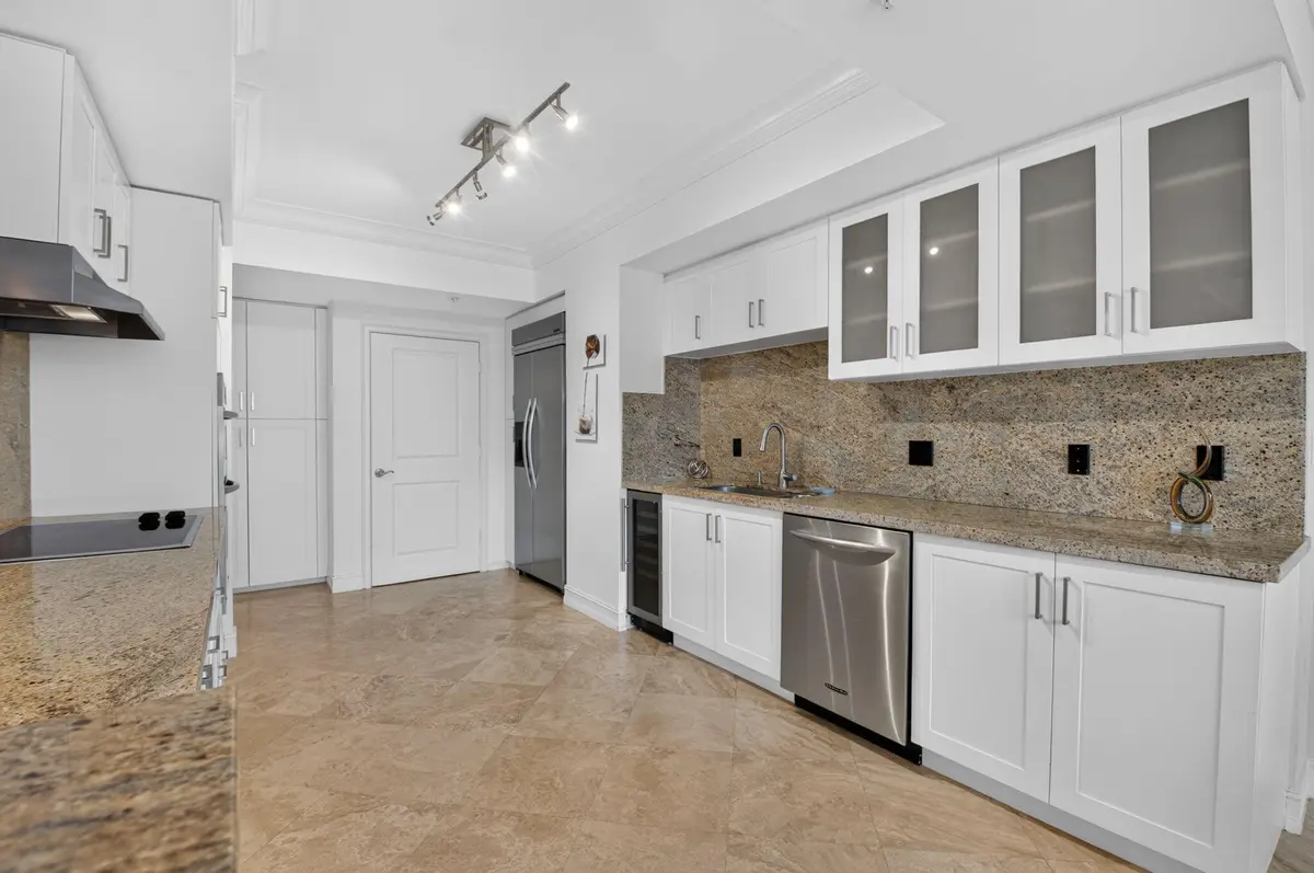 Kitchen at 99 SE Mizner Boulevard Ph37, Boca Raton