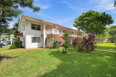175 NE 203rd Terrace 24, Miami – Condominium for sale