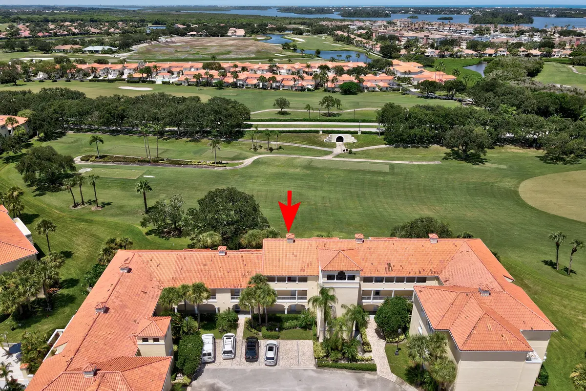5040 Harmony Circle 305, Vero Beach, FL – photo 1