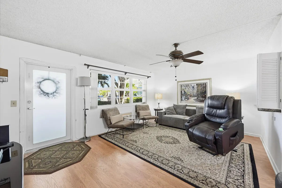 PHOTO 6 at 551 DURHAM Circle T, Deerfield Beach