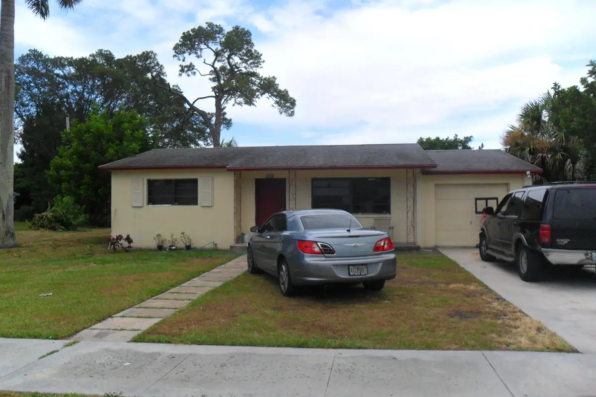 SAM_2638 - Copy at 730 W ILEX Drive, Lake Park