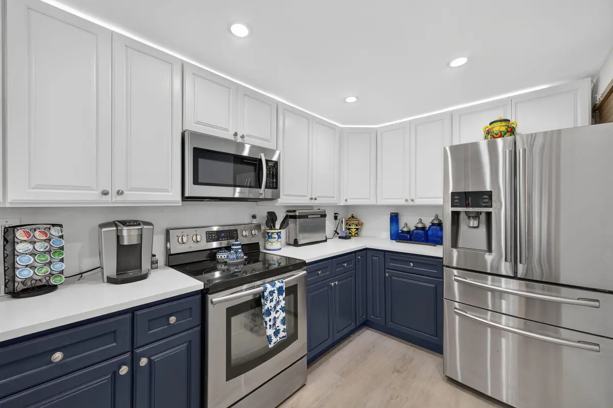 Stainless Steel Appliances at 8 Royal Palm Way 104, Boca Raton