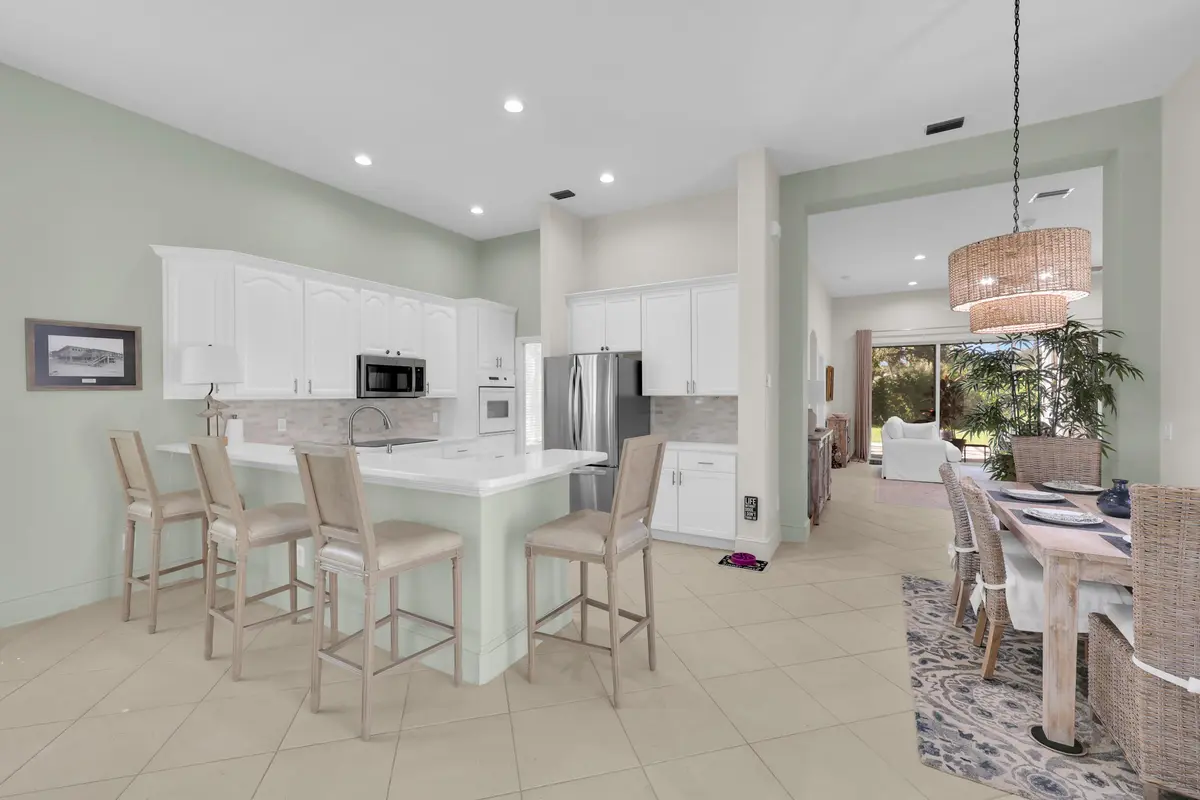 8P3A2815 at 831 ISLAND CLUB Square, Vero Beach