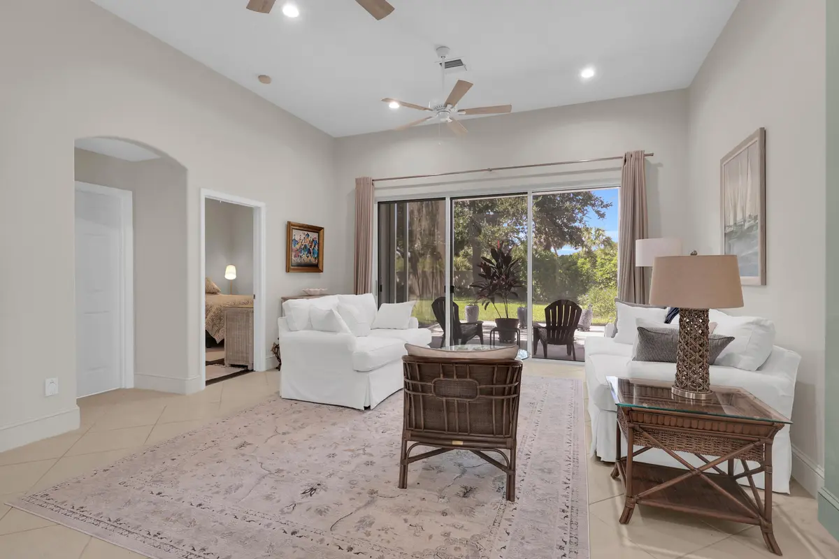 8P3A2765 at 831 ISLAND CLUB Square, Vero Beach