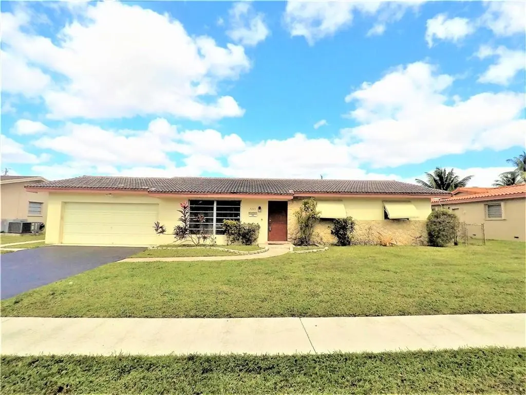 Photo 2 at 7221 NW 10TH Place, Plantation