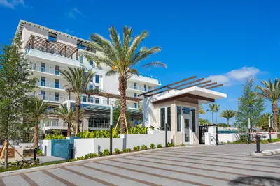 200 SE Mizner Boulevard 308, Boca Raton – Condominium for rent