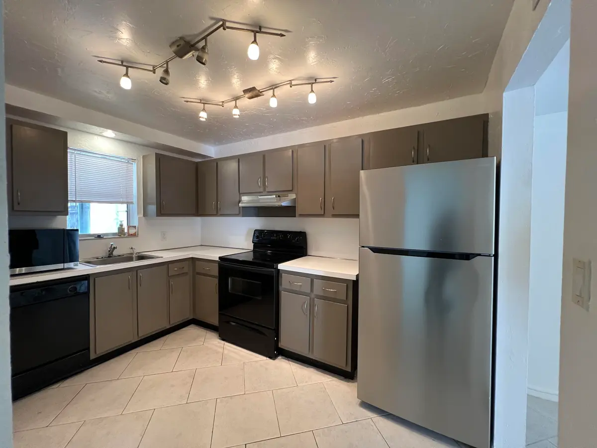 Full Kitchen at 6542 SW 41ST Street 6542, Davie