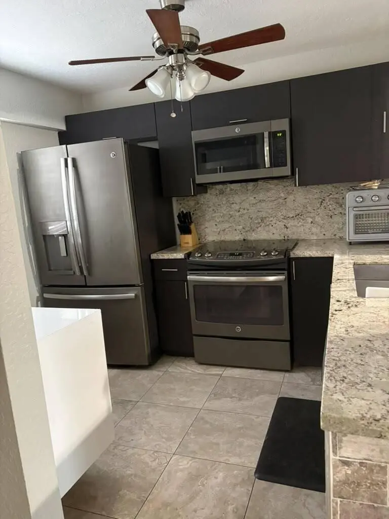 4311 Crystal Lake Drive, Pompano Beach, FL – photo 5