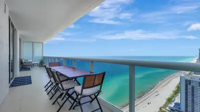 1830 S Ocean Drive 3703, Hallandale Beach – Condominium for rent