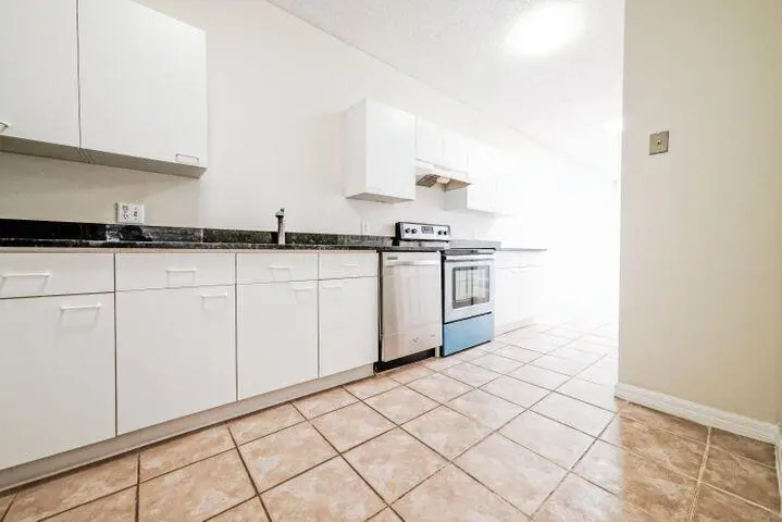 20211008212551188147000000-o at 675 Ipswich Street, Boca Raton