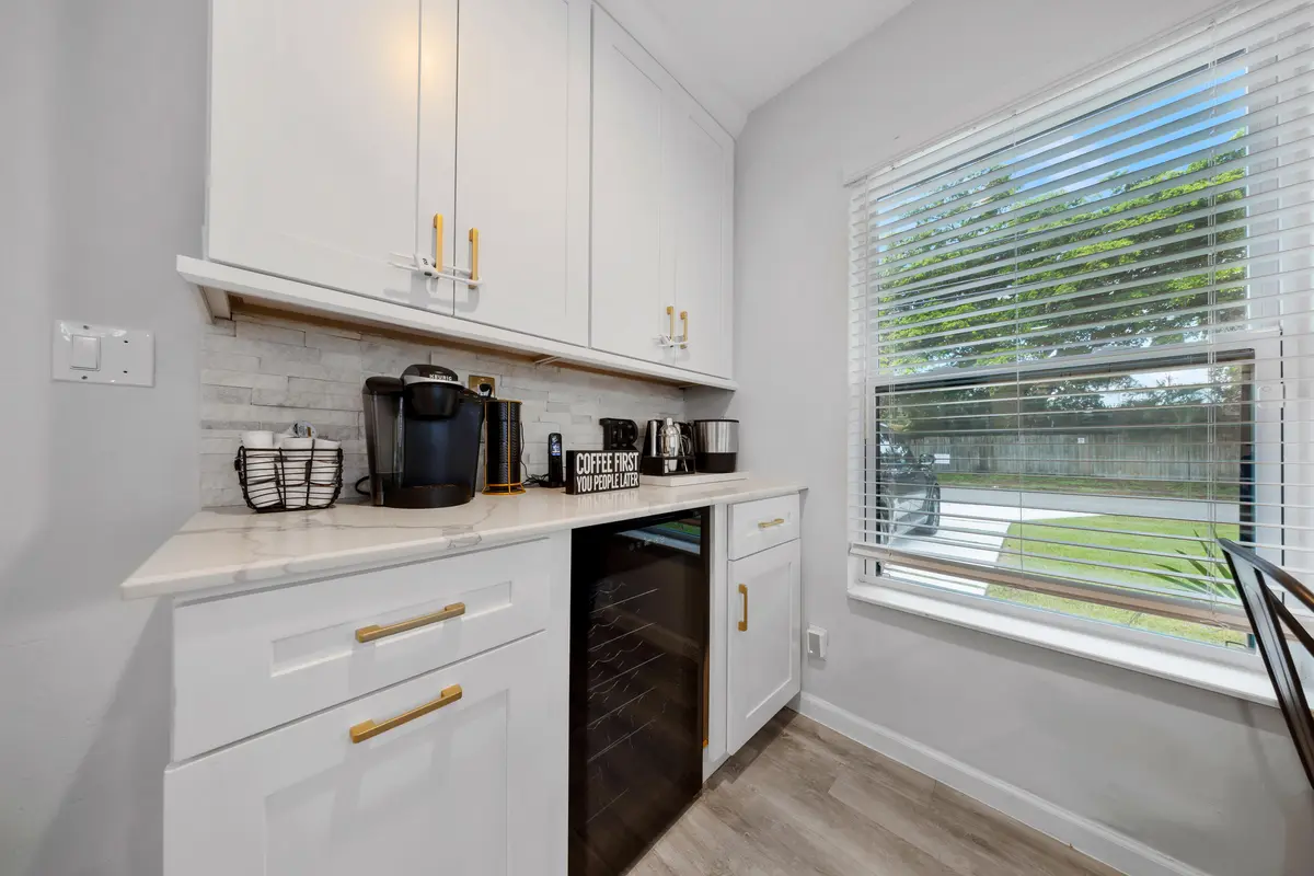 700 NE 16th Ct-Fort Lauderdal-Bianca-5 at 700 NE 16TH Court, Fort Lauderdale