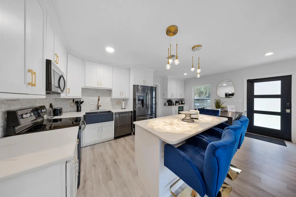 700 NE 16th Ct-Fort Lauderdal-Bianca-10 at 700 NE 16TH Court, Fort Lauderdale