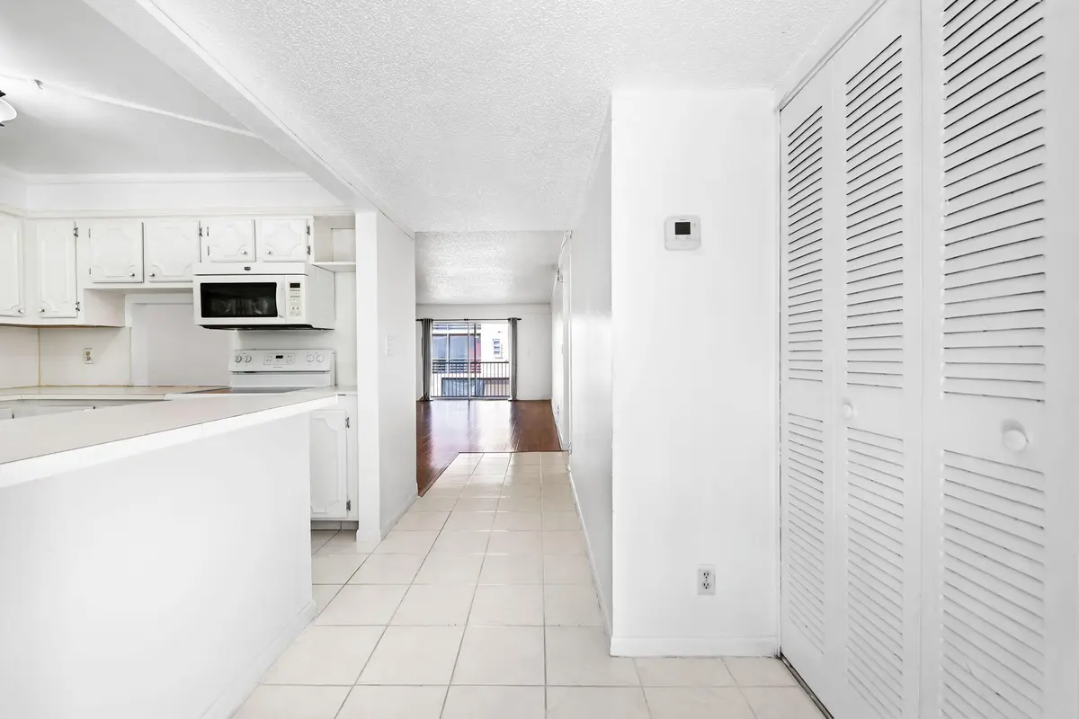 5-web-or-mls-DSC_1746 at 3000 Riverside Drive 209-1, Coral Springs