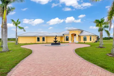 20008 SOUTHERN STAR Drive, Fort Pierce – Single Family Residence for sale