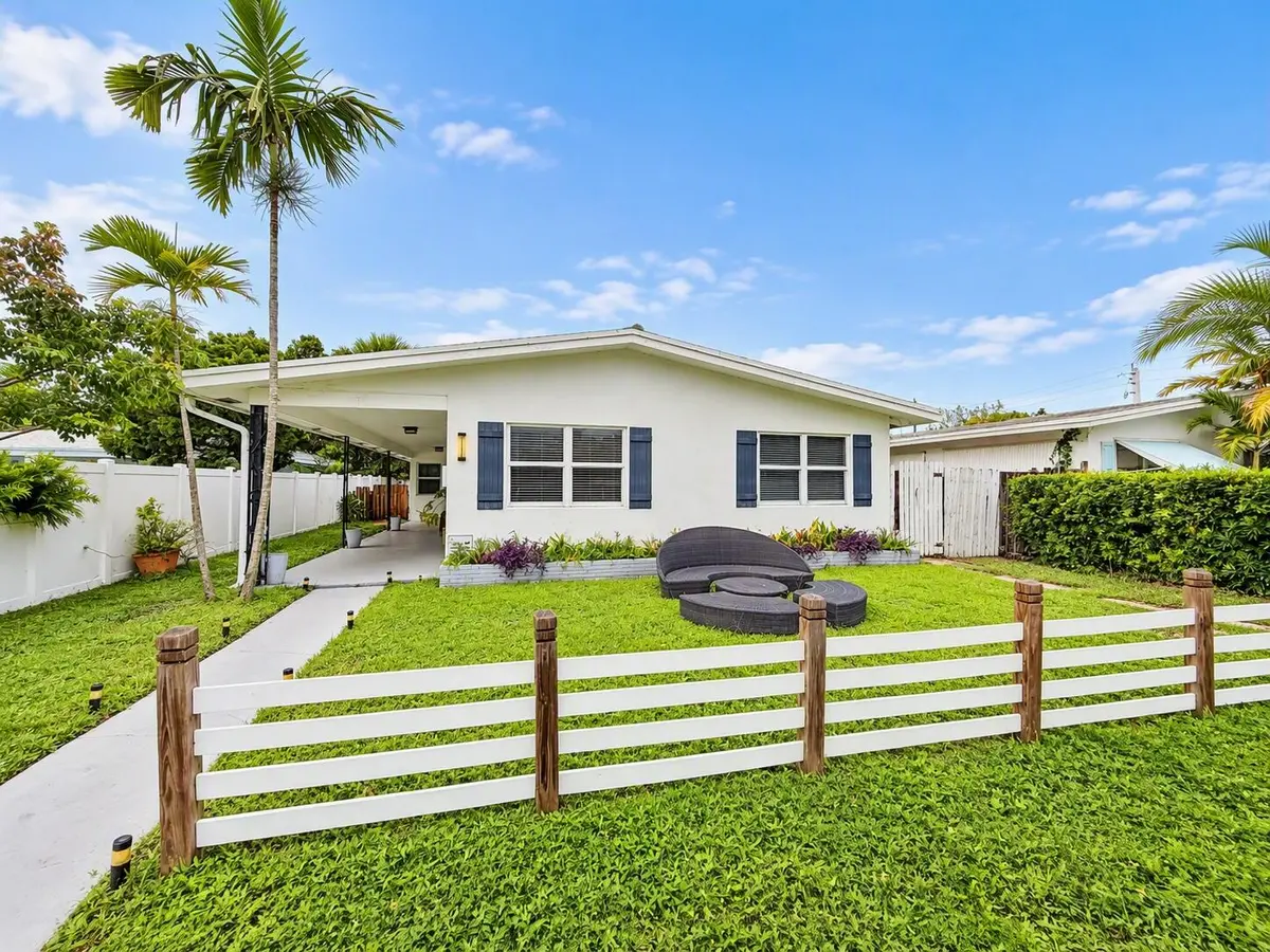 131 Front.1 at 131 NE 19th Avenue 1-3, Pompano Beach