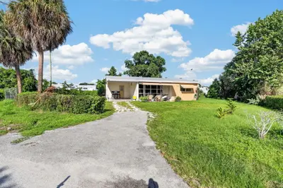 4351 Colt Lane, West Palm Beach – Single Family Residence for sale