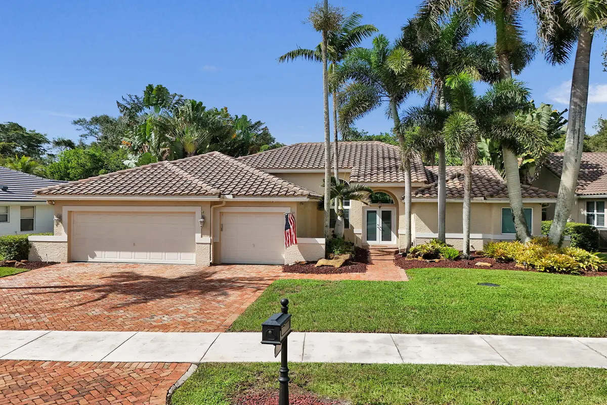 1-web-or-mls-CAM_20260924151947_0064_W at 9645 E Tree Tops Court, Davie