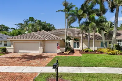 9645 E Tree Tops Court, Davie – Single Family Residence for sale