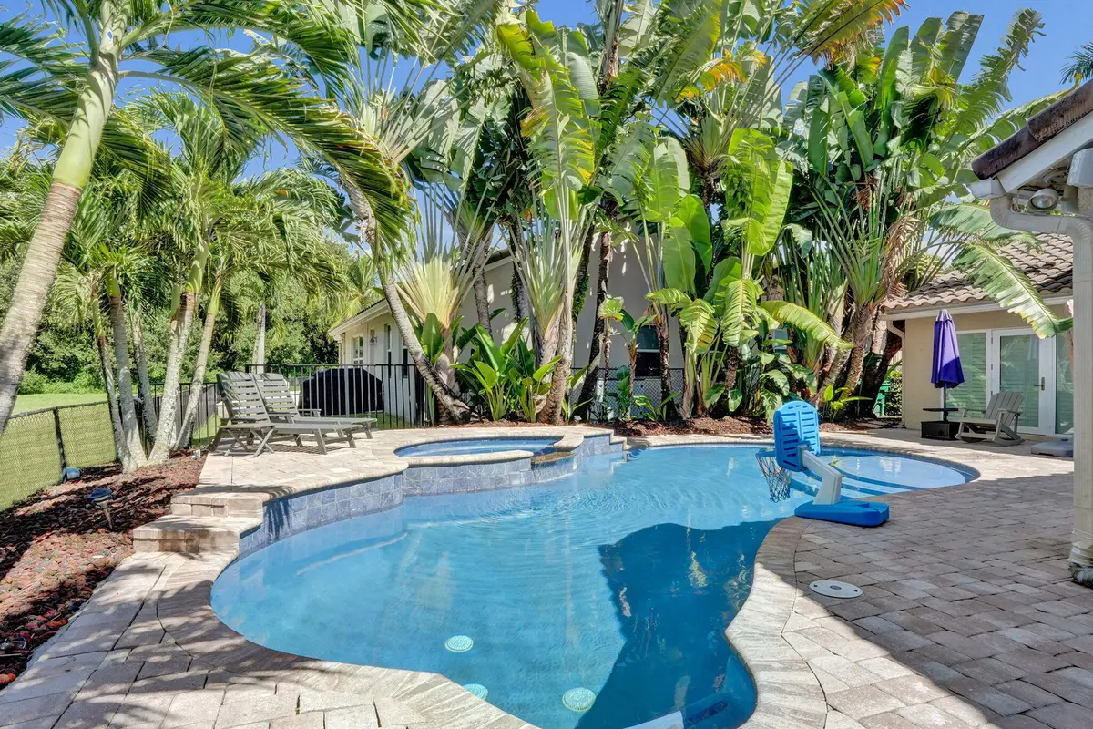 13-web-or-mls-DSC07603 at 9645 E Tree Tops Court, Davie