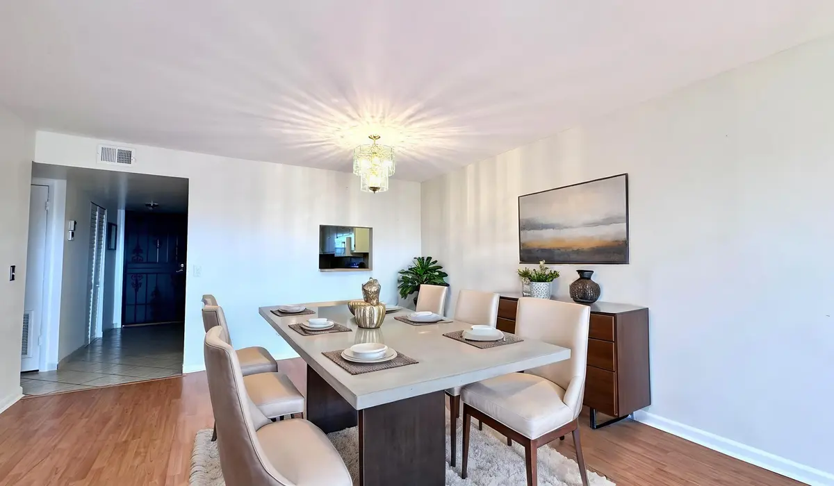 Dining Area at 10207 Sunrise Lakes Boulevard 407, Sunrise