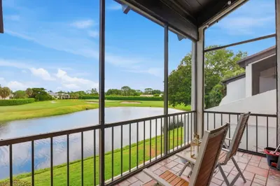900 Greensward Lane 209-G, Delray Beach – Condominium for sale