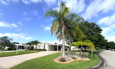 7653 McClintock Way, Port St. Lucie – Manufactured Home for sale