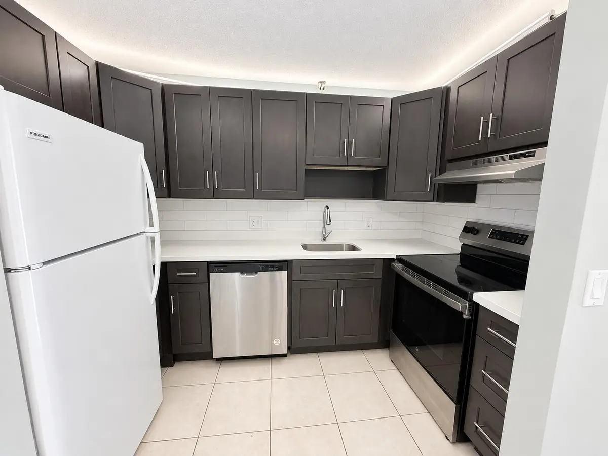 Kitchen at 3253 NW 104th Avenue, Coral Springs