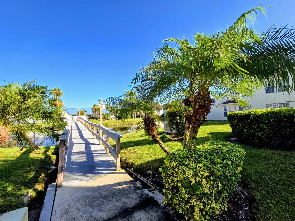 your Backyard View at 1867 AYNSLEY Way 2, Vero Beach