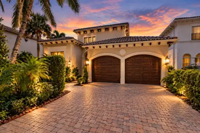 17835 Lake Azure Way, Boca Raton – Single Family Residence for sale