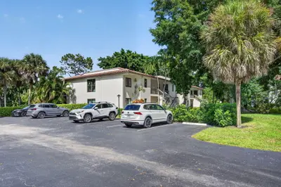 21501 JUEGO Circle 29F, Boca Raton – Condominium for rent