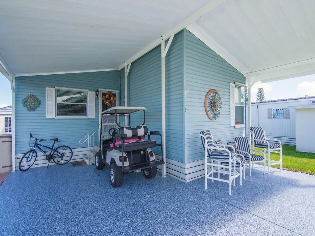 Carport at 5 Oliva Road, Port St. Lucie