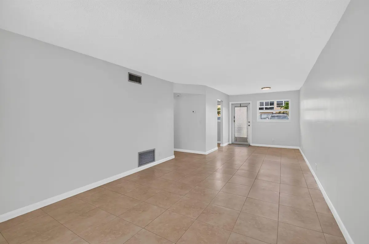 10-web-or-mls-DSC_8173 at 2192 NE 1st Way 104, Boynton Beach