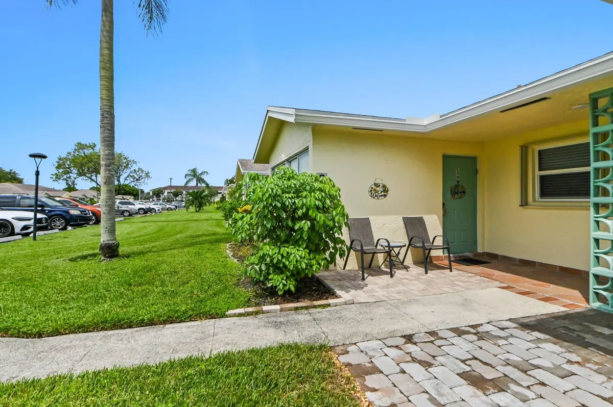 03-Front_Exterior_Angle at 5265 Lakefront Boulevard C, Delray Beach