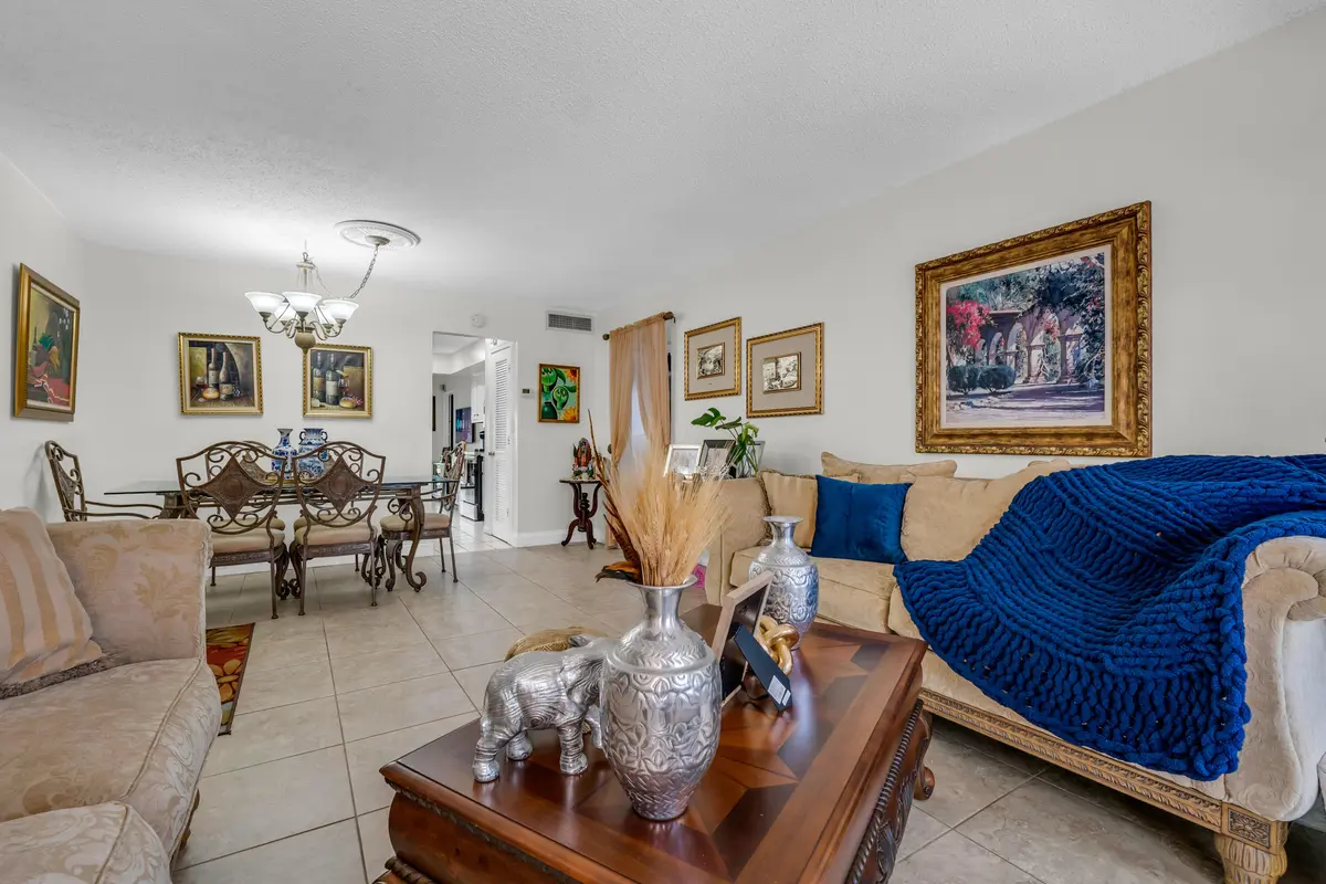 3111 CORAL SPRINGS Drive 213, Coral Springs, FL – photo 4
