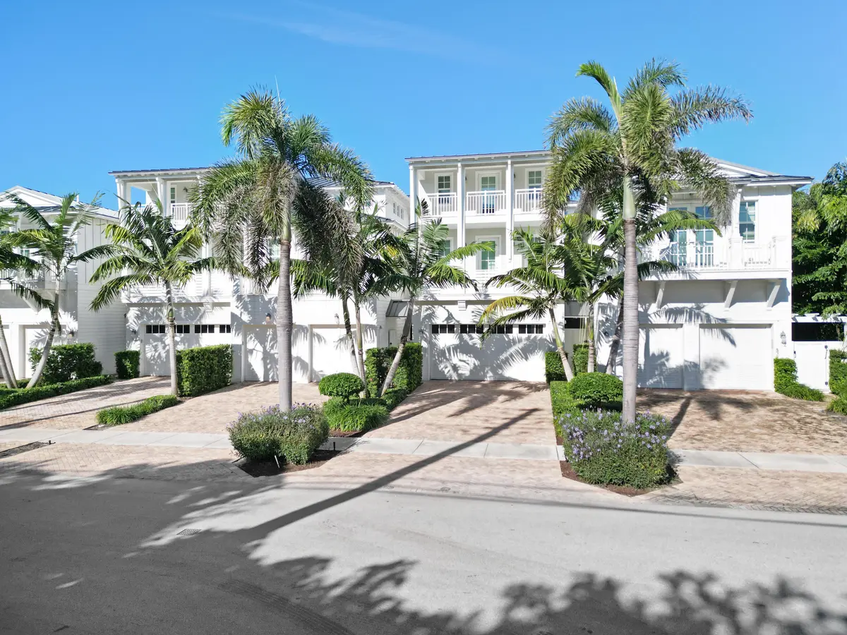 Front #2 at 110 Andrews Avenue, Delray Beach
