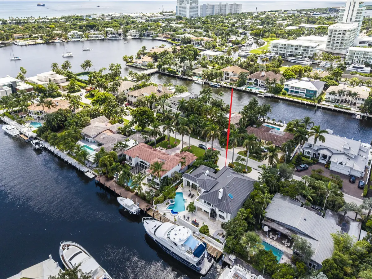 1. DJI_20260924122718_0183_D at 2561 LUCILLE Drive, Fort Lauderdale