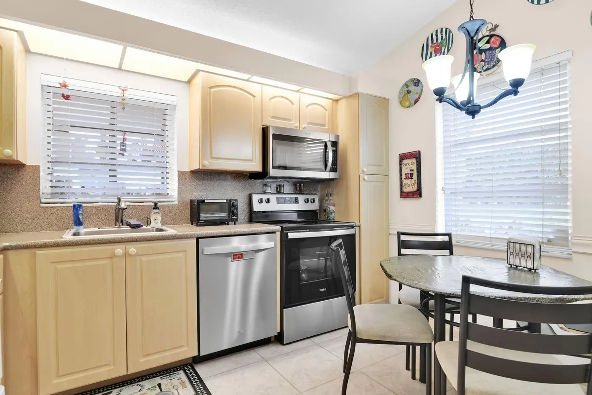 Eat in Kitchen at 8955 SUNSCAPE Lane, Boca Raton