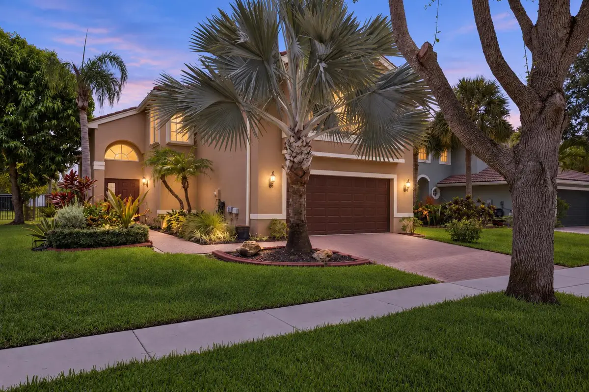 Front Twilight at 11422 Sage Meadow Terrace, Royal Palm Beach