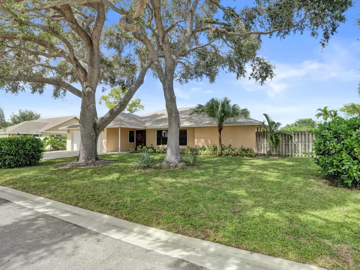 Front of House at 4123 ARDISIA Path, Boynton Beach