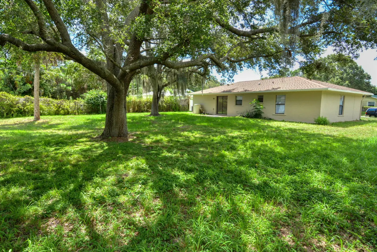 Yard at 7904 CITRUS PARK Boulevard, Fort Pierce